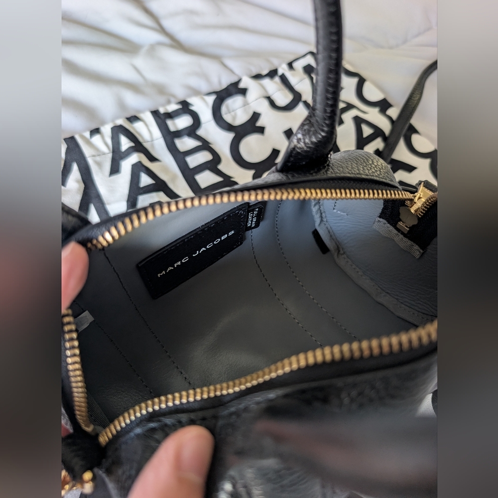 MARC JACOBS Duffle Mini Leather Top Handle Bag - Picture 6 of 9